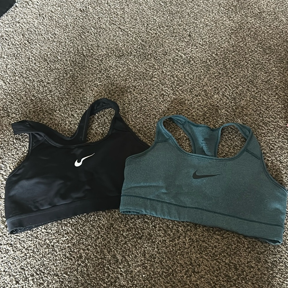 Sports bra